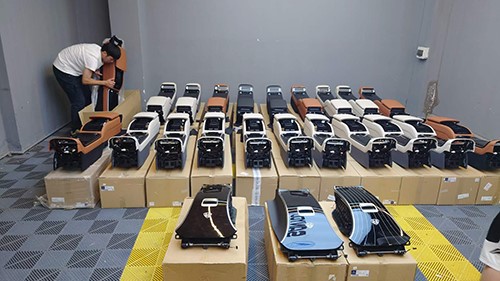 product-500-281 Wholesale Mercedes-Benz S-Class W223 Rear Luxury Central Armrest Kit