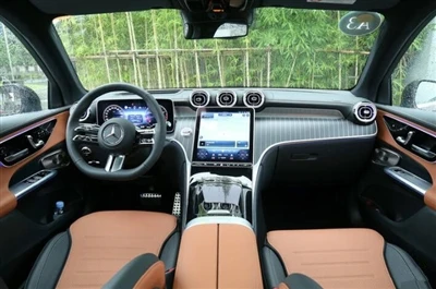 Saadaval on Mercedes-Benz GLC pika teljevahega versioon