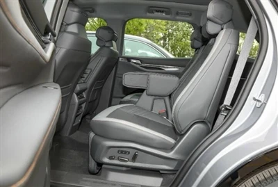Ford Edge L-Big seitsmekohaline maastur
