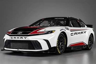 Toyota Camry NASCAR Racingu ametlik kaart avaldatakse järgmise aasta veebruaris.