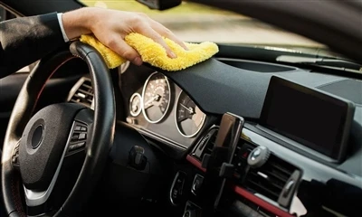 Auto sisepuhastuse näpunäited
