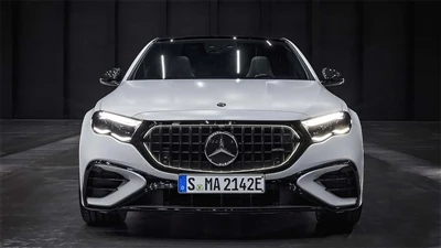 Välja antud Mercedes-Benz AMG E53 sedaan ja universaal