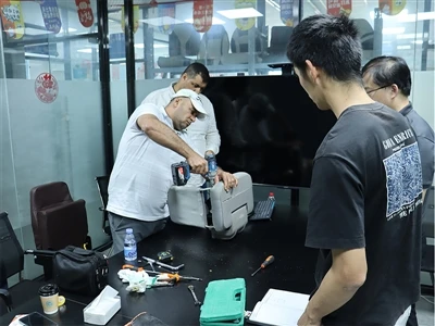 Xiamen Kenchi turvatoolide tootmine tervitab väliskliente külastama